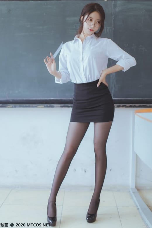 喵糖映画 VOL.282 OL黑丝教师至服 [29P/217MB]-1
