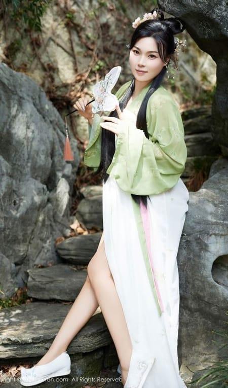 [Xiuren秀人网]2024.09.14 NO.9162 麦田[72+1P/737MB]-1