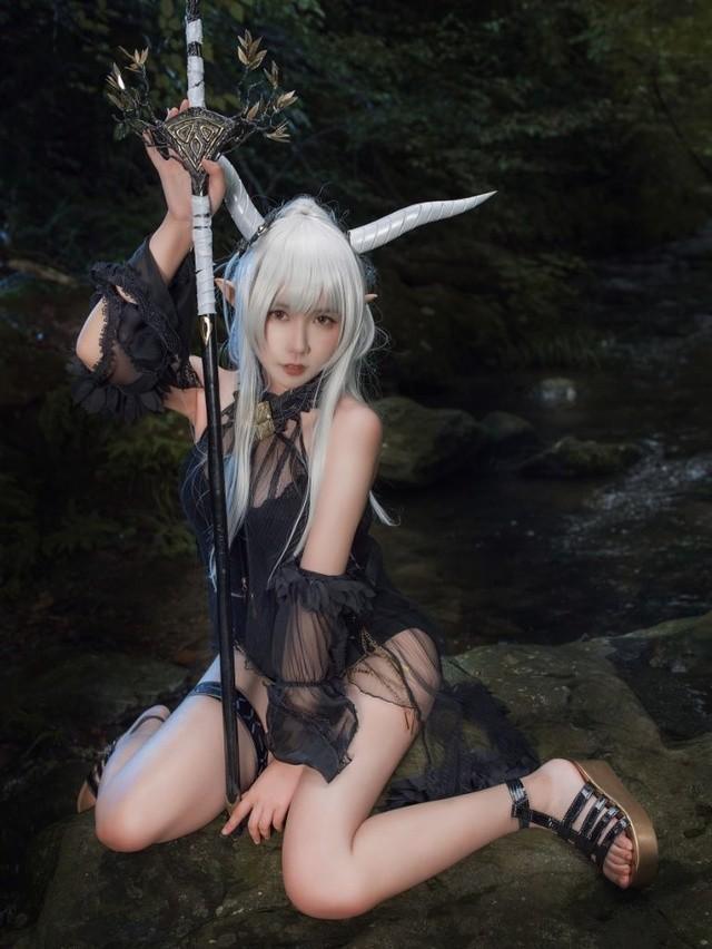 麻花酱 – NO.91 闪灵泳装 [20P-255MB]