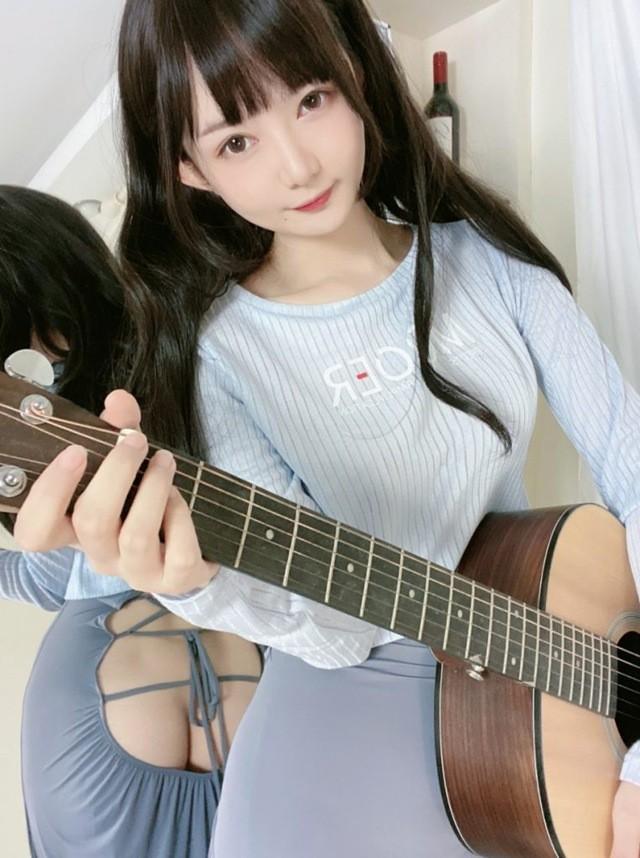 51酱 – NO.13 吉他妹妹 [25P3V-134MB]