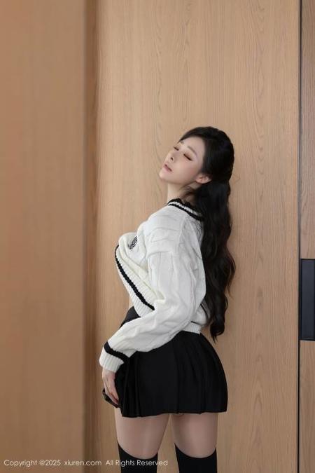 [Xiuren秀人网] 2025.03.07 NO.9986 小逗逗 [80P 787.70 MB]-1